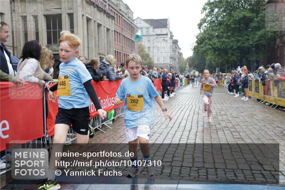 13.09.2026 - Kiel Lauf Yannick Fuchs http://msf.ph/oto/10407310 13.09.2026 09:00:20 Ziel 65, 783, 897, 1284, 1538, 2513, 2894, 3549, 4661, 4793, 4821, 6258, 6487, 6606, 6808, 9003, 9520, 10223, 10592, 11727, 12051, 12137, 12662, 28, 780, 1871, 2789, 2918, 3545, 3568, 3865, 3867, 4001, 6271, 7624, 7746, 8673, 8692, 9003, 9036, 9421, 9939, 10083, 12298, 12371, 282, 1446, 3268, 4093, 10304, 10561, 10562, 28, 533, 621, 2906, 2962, 3865, 3867, 7919, 8673, 8932, 9036, 9151, 9939, 11980, 12298, 12329 meine-sportfotos.de