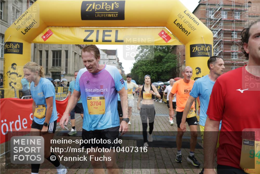 13.09.2026 - Kiel Lauf Yannick Fuchs http://msf.ph/oto/10407316 13.09.2026 10:34:39 Ziel 1307, 1667, 2044, 2432, 2465, 3180, 3864, 4351, 4608, 4723, 4735, 5576, 5737, 6225, 6260, 6941, 7387, 7672, 7928, 8480, 9276, 9389, 10549, 10904, 10905, 11374, 93, 244, 1086, 1299, 1668, 2009, 2094, 2465, 3384, 4466, 4679, 4820, 5125, 5165, 5175, 5996, 6344, 7378, 7932, 7933, 8646, 9078, 9788, 10893, 11002, 11153, 12020, 12070, 12120, 2449, 3470, 3547, 3603, 5218, 7006, 7273, 8195, 8746, 10361, 3099, 3395, 5175, 7378 meine-sportfotos.de