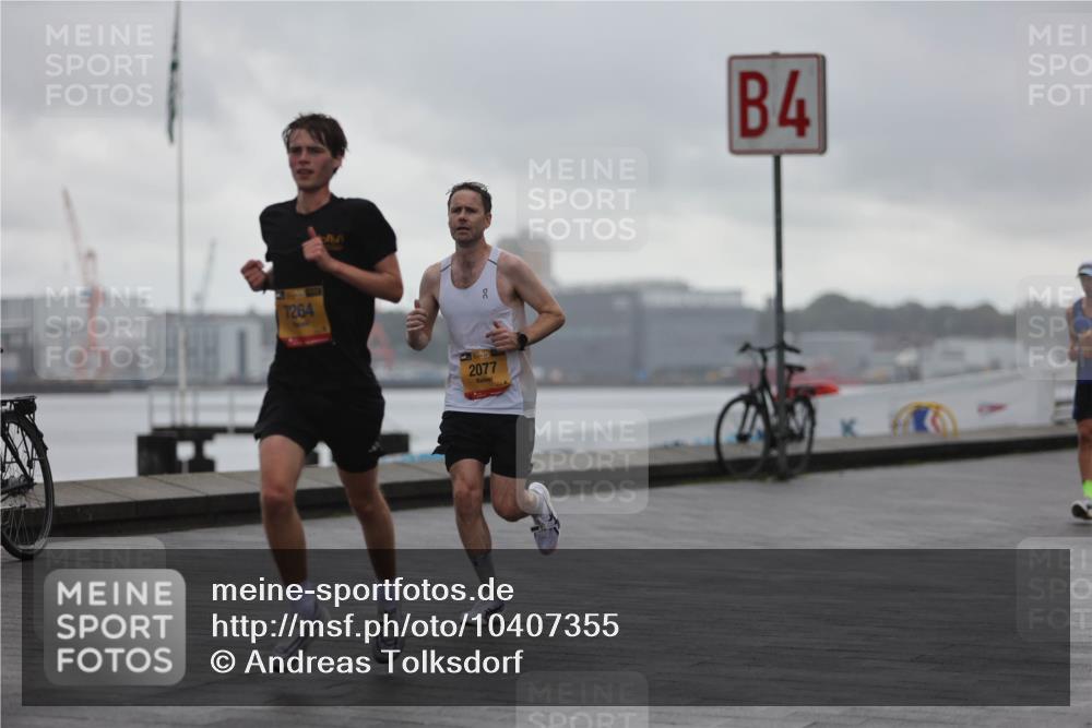 13.09.2026 - Kiel Lauf Andreas Tolksdorf http://msf.ph/oto/10407355 13.09.2026 11:37:55 Kiellinie 7264, 2077, 4 meine-sportfotos.de