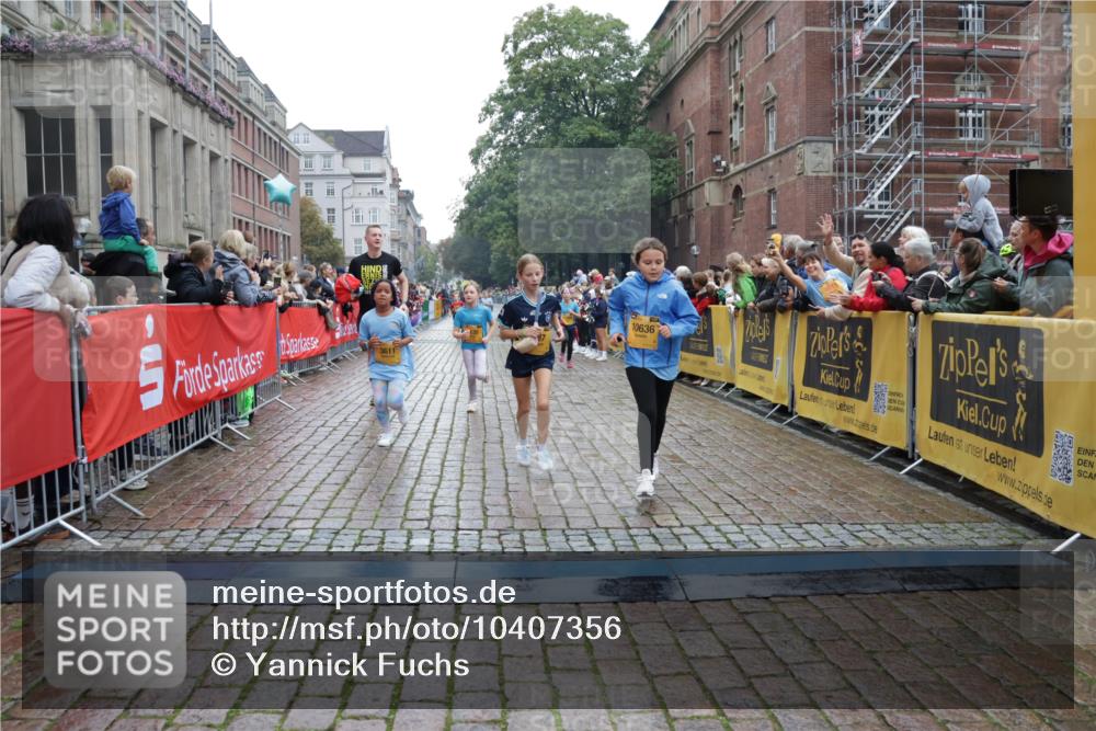 13.09.2026 - Kiel Lauf Yannick Fuchs http://msf.ph/oto/10407356 13.09.2026 09:00:34 Ziel 282, 897, 1284, 1446, 3268, 4093, 6487, 10304, 10561, 10562, 65, 780, 783, 1284, 1538, 2513, 2894, 2918, 3549, 4001, 4661, 4793, 4821, 6258, 6606, 6808, 7624, 7746, 8692, 9003, 9421, 9520, 10083, 10223, 10592, 11727, 12051, 12137, 12371, 12662, 3135, 3611, 7487, 7991, 10636, 11425, 780, 1871, 2789, 2918, 3545, 3568, 6271, 7624, 7746, 8692, 12371 meine-sportfotos.de