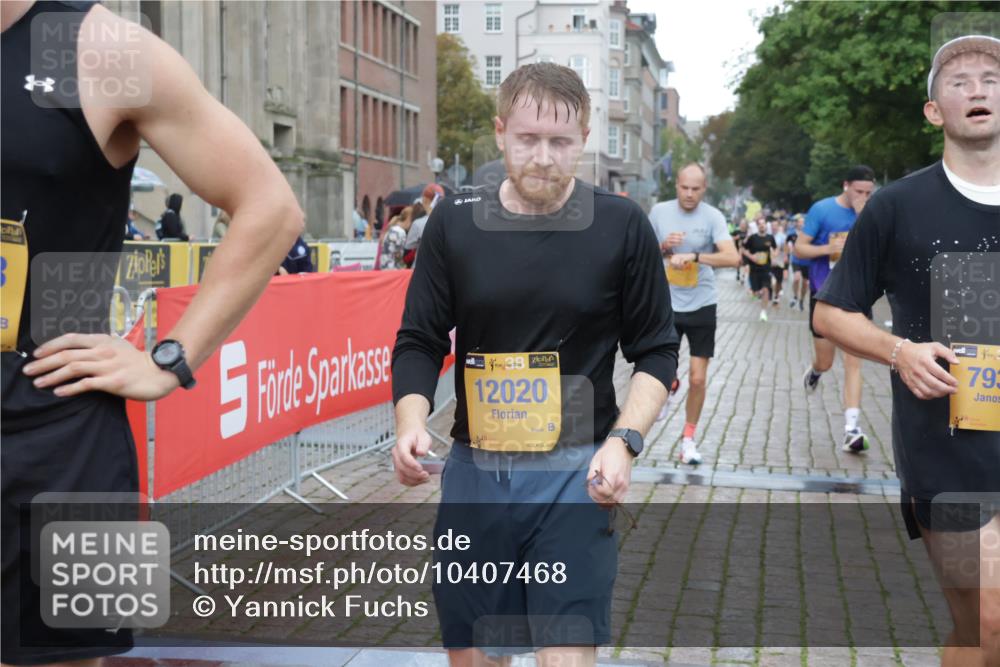 13.09.2026 - Kiel Lauf Yannick Fuchs http://msf.ph/oto/10407468 13.09.2026 10:34:58 Ziel 2268, 3470, 3547, 3603, 4028, 5218, 5247, 7006, 7273, 7960, 8195, 9853, 9988, 10361, 11163, 93, 1086, 1307, 1667, 2044, 2094, 2432, 2449, 2465, 3180, 3864, 4351, 4608, 4723, 4735, 4820, 5125, 5576, 5737, 5996, 6225, 6260, 6941, 7387, 7672, 7928, 8480, 8746, 9276, 9389, 10549, 10904, 10905, 11374, 12070, 1640, 1784, 2390, 2687, 3400, 4022, 4449, 4951, 5386, 6578, 6603, 7971, 8164, 8266, 8750, 9220, 9261, 9264, 9541, 10065, 10475, 10676, 11368, 11568, 11758, 12095, 93, 244 meine-sportfotos.de