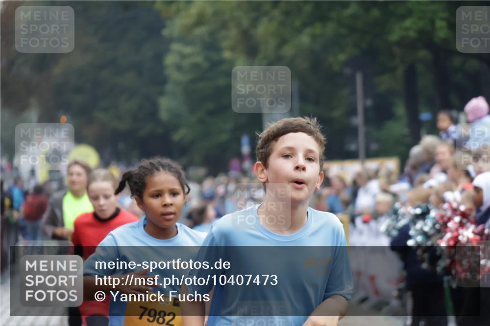 13.09.2026 - Kiel Lauf Yannick Fuchs http://msf.ph/oto/10407473 13.09.2026 09:00:52 Ziel 3135, 3611, 6561, 7487, 7991, 10636, 11425, 282, 897, 1284, 1446, 2513, 2894, 3268, 3549, 4093, 4661, 6258, 6487, 6606, 6808, 10304, 10561, 10562, 10592, 11727, 12051, 1662, 7982, 9503, 12506, 65, 783, 1538, 2513, 3549, 4661, 4793, 4821, 6258, 6606, 9003, 9520, 10223, 10592, 12137, 12662 meine-sportfotos.de