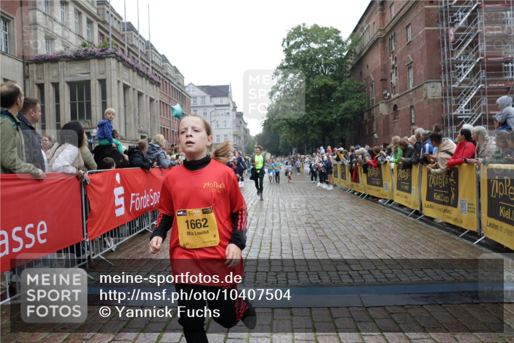 13.09.2026 - Kiel Lauf Yannick Fuchs http://msf.ph/oto/10407504 13.09.2026 09:00:56 Ziel 3135, 3611, 6561, 7487, 7991, 9503, 10636, 11425, 12506, 282, 897, 1284, 1446, 2894, 3268, 4093, 6487, 6808, 10304, 10561, 10562, 11727, 12051, 1662, 7982, 65, 1284, 2513, 2894, 3549, 4661, 4821, 6258, 6606, 6808, 10592, 11727, 12051, 12662 meine-sportfotos.de
