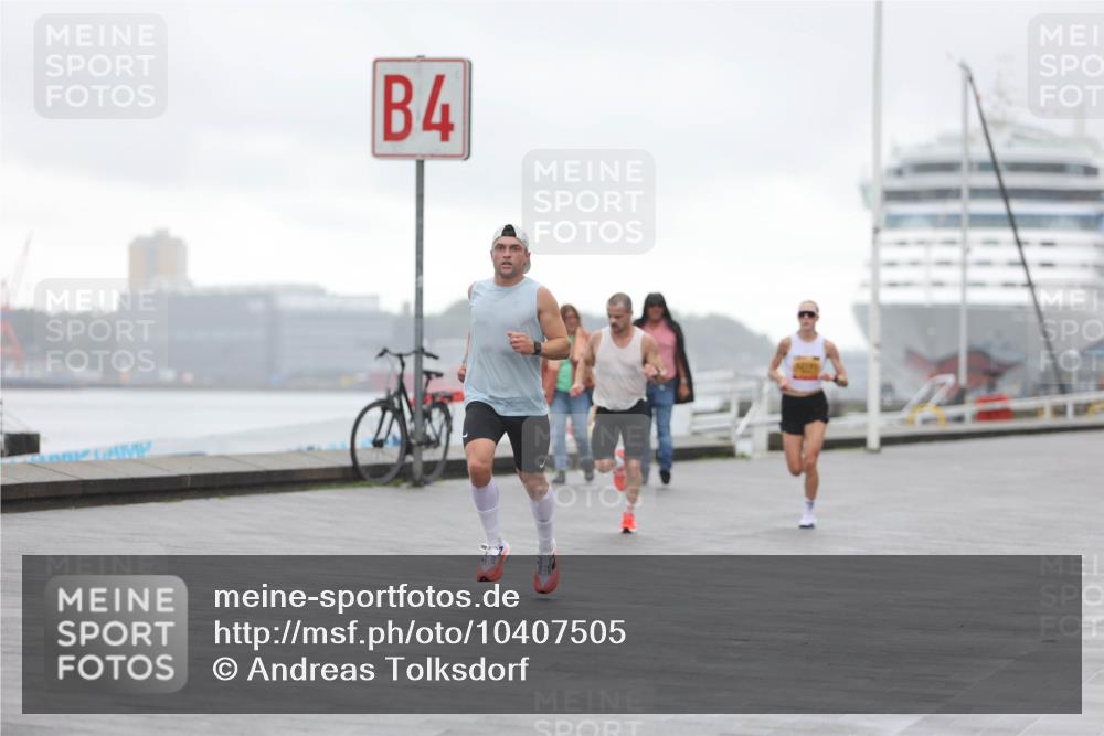 13.09.2026 - Kiel Lauf Andreas Tolksdorf http://msf.ph/oto/10407505 13.09.2026 11:38:33 Kiellinie 4 meine-sportfotos.de
