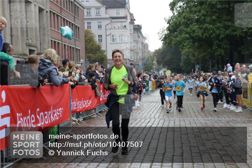 13.09.2026 - Kiel Lauf Yannick Fuchs http://msf.ph/oto/10407507 13.09.2026 09:00:59 Ziel 3135, 3611, 6561, 7487, 7991, 9503, 10636, 11425, 12506, 282, 897, 1284, 1446, 3268, 4093, 6487, 10304, 10561, 10562, 1662, 2553, 7982, 897, 1284, 2513, 2894, 3549, 4661, 6258, 6487, 6606, 6808, 10592, 11727, 12051 meine-sportfotos.de