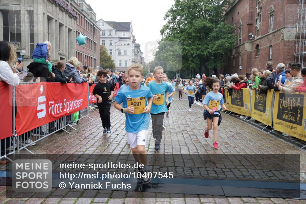 13.09.2026 - Kiel Lauf Yannick Fuchs http://msf.ph/oto/10407545 13.09.2026 09:01:04 Ziel 6561, 9503, 12506, 282, 1446, 3135, 3268, 3611, 4093, 7487, 7991, 10304, 10561, 10562, 10636, 11425, 300, 1662, 1794, 2553, 7613, 7982, 8614, 8691, 11562, 11901, 12436, 897, 1284, 2894, 4093, 6487, 6808, 11727, 12051 meine-sportfotos.de