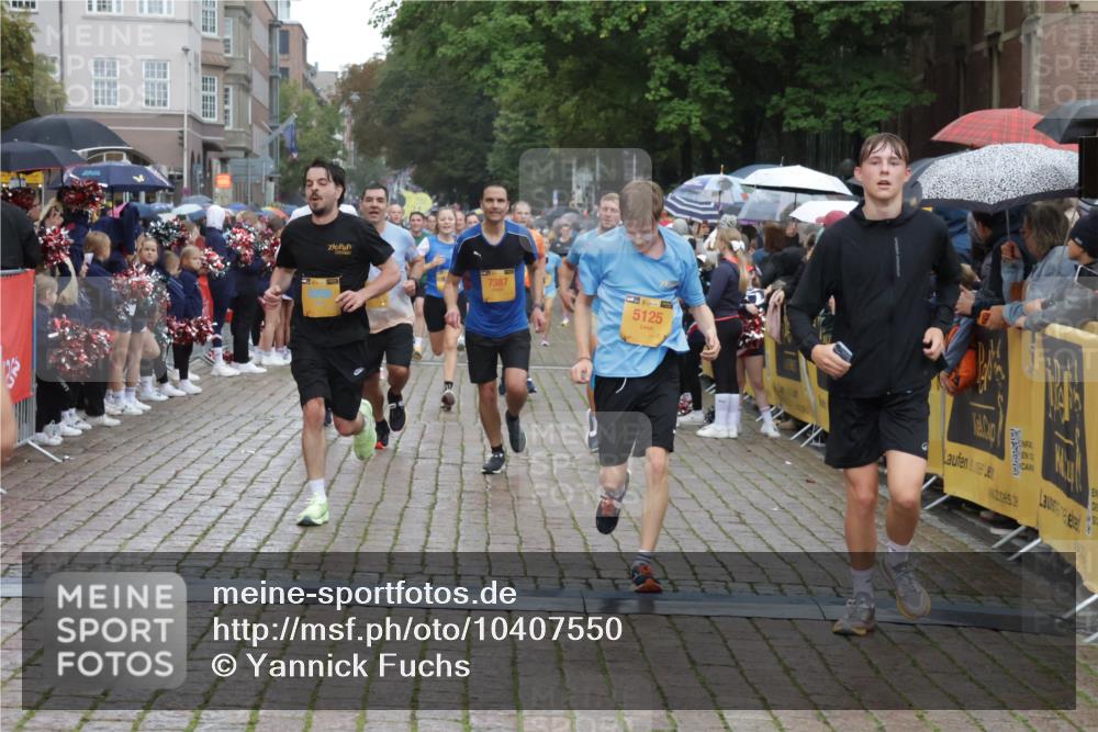 13.09.2026 - Kiel Lauf Yannick Fuchs http://msf.ph/oto/10407550 13.09.2026 10:35:03 Ziel 1640, 2268, 3400, 3470, 3603, 4028, 4449, 5247, 6578, 7960, 9220, 9541, 9853, 9988, 10065, 10361, 10676, 12095, 1307, 1667, 2044, 2432, 2449, 2465, 3180, 3547, 3864, 4351, 4608, 4723, 4735, 5125, 5218, 5576, 5737, 5996, 6225, 6260, 6941, 7006, 7273, 7387, 7672, 7928, 8195, 8480, 8746, 9276, 9389, 10549, 10904, 10905, 11163, 11374, 400, 1784, 2390, 2687, 4022, 4951, 5293, 5386, 6603, 7971, 8164, 8266, 8750, 9261, 9264, 10475, 11368, 11568, 11758, 93, 4351, 4735 meine-sportfotos.de