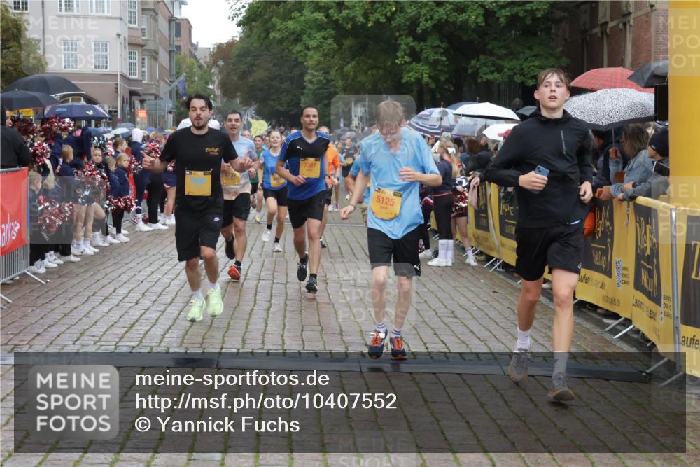 13.09.2026 - Kiel Lauf Yannick Fuchs http://msf.ph/oto/10407552 13.09.2026 10:35:03 Ziel 1640, 2268, 3400, 3470, 3603, 4028, 4449, 5247, 6578, 7960, 9220, 9541, 9853, 9988, 10065, 10361, 10676, 12095, 1307, 1667, 2044, 2432, 2449, 2465, 3180, 3547, 3864, 4351, 4608, 4723, 4735, 5125, 5218, 5576, 5737, 5996, 6225, 6260, 6941, 7006, 7273, 7387, 7672, 7928, 8195, 8480, 8746, 9276, 9389, 10549, 10904, 10905, 11163, 11374, 400, 1784, 2390, 2687, 4022, 4951, 5293, 5386, 6603, 7971, 8164, 8266, 8750, 9261, 9264, 10475, 11368, 11568, 11758, 93, 4351, 4735 meine-sportfotos.de