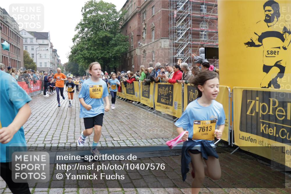 13.09.2026 - Kiel Lauf Yannick Fuchs http://msf.ph/oto/10407576 13.09.2026 09:01:05 Ziel 6561, 7982, 9503, 12506, 282, 1446, 3135, 3268, 3611, 4093, 6561, 7487, 7991, 10304, 10561, 10562, 10636, 11425, 300, 1662, 1794, 2553, 7613, 8614, 8691, 11562, 11901, 12436, 897, 1284, 4093, 6487, 10304, 11727 meine-sportfotos.de