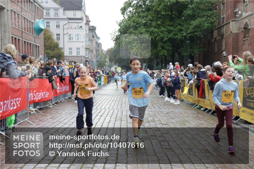 13.09.2026 - Kiel Lauf Yannick Fuchs http://msf.ph/oto/10407616 13.09.2026 09:01:10 Ziel 1662, 7982, 9503, 12506, 282, 1446, 3135, 3268, 3611, 6561, 7487, 7991, 9503, 10636, 11425, 12506, 300, 1794, 2553, 3578, 4784, 6257, 7613, 8614, 8691, 11562, 11901, 12436, 282, 1446, 4093, 10304, 10561, 10562 meine-sportfotos.de