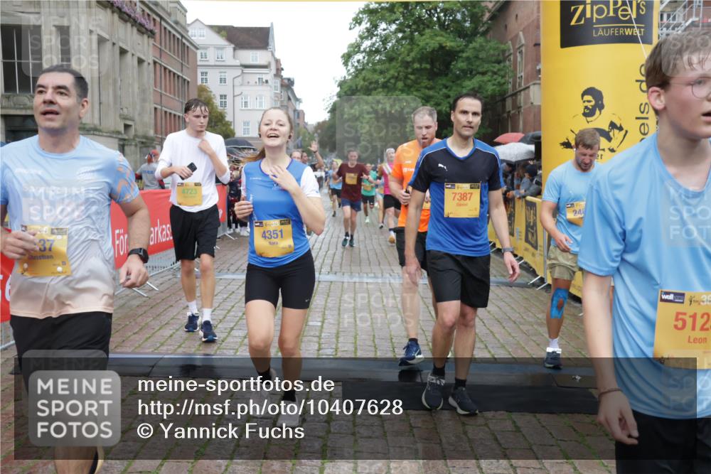 13.09.2026 - Kiel Lauf Yannick Fuchs http://msf.ph/oto/10407628 13.09.2026 10:35:07 Ziel 1640, 2268, 3400, 4022, 4028, 4449, 4951, 5247, 5386, 6578, 6603, 7960, 8164, 8266, 8750, 9220, 9541, 9853, 9988, 10065, 10361, 10676, 11368, 12095, 1307, 1667, 2044, 2432, 2449, 3180, 3470, 3547, 3603, 3864, 4608, 5218, 5576, 6225, 6260, 6941, 7006, 7273, 7672, 7928, 8195, 8480, 8746, 9276, 9389, 10549, 10904, 10905, 11163, 11374, 400, 1784, 2390, 2687, 5293, 6381, 6849, 7710, 7971, 8436, 9143, 9261, 9264, 10475, 11568, 11758, 2044, 3180, 3864, 4351, 4608, 4735 meine-sportfotos.de