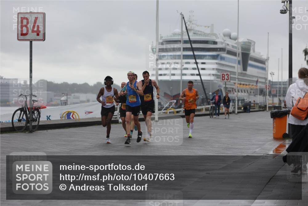 13.09.2026 - Kiel Lauf Andreas Tolksdorf http://msf.ph/oto/10407663 13.09.2026 11:39:15 Kiellinie 4, 1641, 3730, 3290, 10160, 3 meine-sportfotos.de