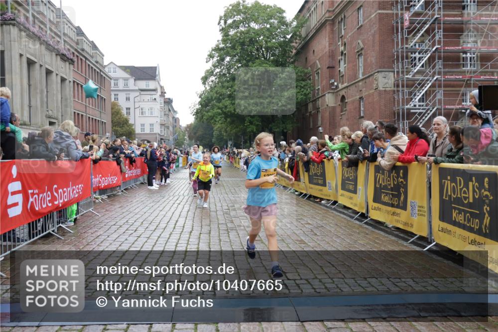 13.09.2026 - Kiel Lauf Yannick Fuchs http://msf.ph/oto/10407665 13.09.2026 09:01:16 Ziel 300, 1662, 1794, 2553, 7613, 7982, 8614, 8691, 3135, 3611, 6561, 7487, 7991, 9503, 10636, 11425, 12506, 3362, 3578, 4784, 6257, 11562, 11901, 12296, 12436, 282, 1446, 3268, 10561, 10562 meine-sportfotos.de