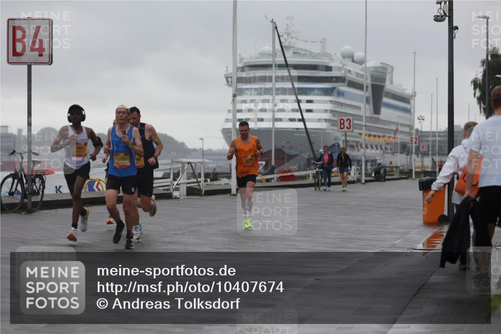 13.09.2026 - Kiel Lauf Andreas Tolksdorf http://msf.ph/oto/10407674 13.09.2026 11:39:17 Kiellinie 4, 1641, 90, 10160, 3 meine-sportfotos.de