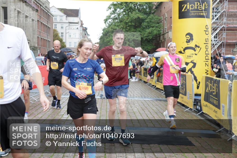 13.09.2026 - Kiel Lauf Yannick Fuchs http://msf.ph/oto/10407693 13.09.2026 10:35:10 Ziel 1640, 2268, 2390, 2687, 3400, 4022, 4028, 4449, 4951, 5247, 5386, 6578, 6603, 7960, 8164, 8266, 8750, 9220, 9261, 9264, 9541, 9853, 9988, 10065, 10475, 10676, 11368, 12095, 1307, 1667, 2044, 2268, 2432, 2449, 3470, 3547, 3603, 3864, 5218, 5576, 6225, 6941, 7006, 7273, 7672, 8195, 8746, 9276, 9389, 10361, 10549, 10904, 10905, 11163, 11374, 400, 1784, 5293, 5817, 6381, 6849, 7710, 7971, 8436, 9143, 10017, 11568, 11758, 12774, 2044, 3180, 3864, 4351, 4608, 4735 meine-sportfotos.de
