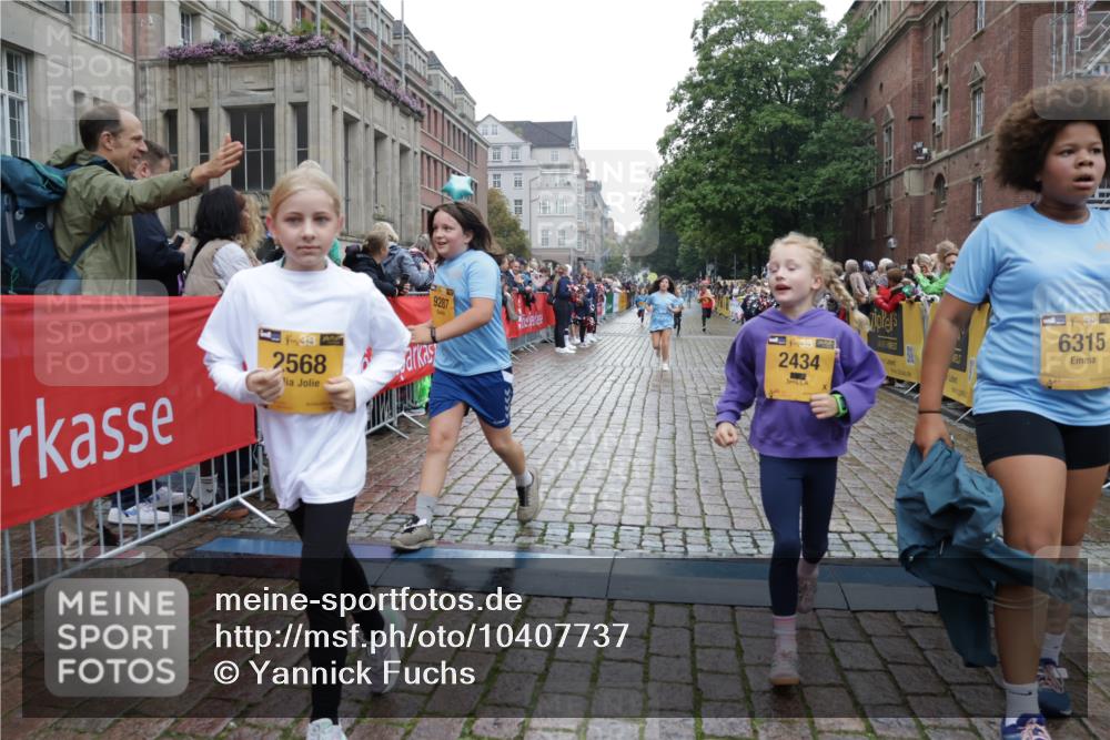 13.09.2026 - Kiel Lauf Yannick Fuchs http://msf.ph/oto/10407737 13.09.2026 09:01:24 Ziel 300, 1794, 2553, 3578, 4784, 6257, 7613, 8614, 8691, 11562, 11901, 12436, 1662, 3135, 3611, 6561, 7487, 7982, 7991, 9503, 10636, 11425, 12506, 1959, 2321, 2568, 3362, 4415, 6315, 7210, 9287, 11772, 12296, 12626, 3135, 3611, 7487, 10636 meine-sportfotos.de