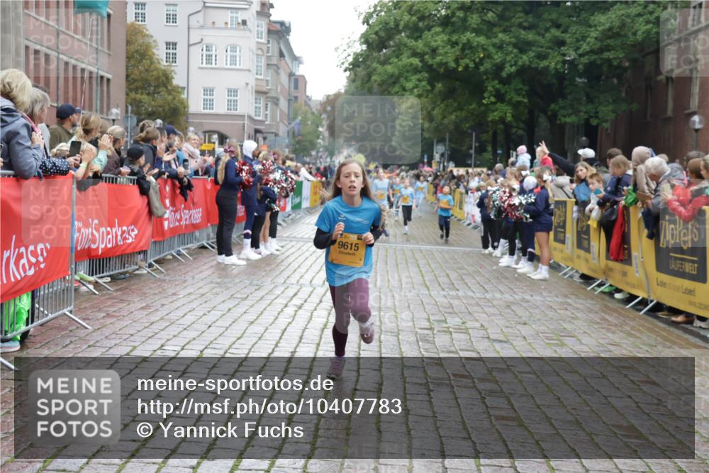 13.09.2026 - Kiel Lauf Yannick Fuchs http://msf.ph/oto/10407783 13.09.2026 09:01:31 Ziel 1794, 3362, 3578, 4784, 6257, 7613, 8614, 11562, 11901, 12296, 12436, 300, 1662, 1794, 2553, 7613, 7982, 8614, 8691, 9503, 12506, 1353, 1355, 1959, 2321, 2568, 4415, 6315, 7210, 9285, 9287, 9615, 11772, 12626, 3135, 3611, 6561, 7487, 7991, 10636, 11425 meine-sportfotos.de