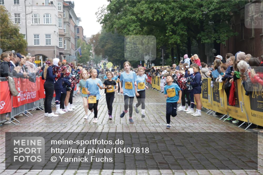 13.09.2026 - Kiel Lauf Yannick Fuchs http://msf.ph/oto/10407818 13.09.2026 09:01:35 Ziel 3362, 3578, 4415, 4784, 6257, 6315, 7210, 9287, 11772, 12296, 12626, 300, 1662, 1794, 2553, 7613, 7982, 8614, 8691, 9503, 11562, 11901, 12436, 12506, 1353, 1355, 1959, 2321, 2568, 7062, 9285, 9615, 11119, 6561, 7991, 9503, 11425, 12506 meine-sportfotos.de