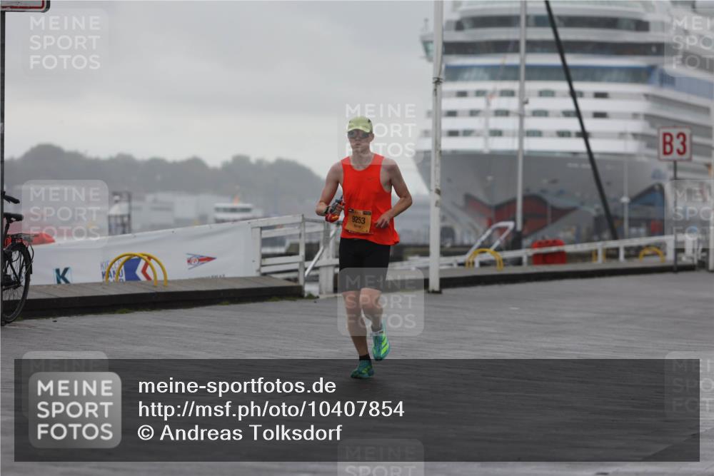 13.09.2026 - Kiel Lauf Andreas Tolksdorf http://msf.ph/oto/10407854 13.09.2026 11:39:59 Kiellinie 9253, 3 meine-sportfotos.de