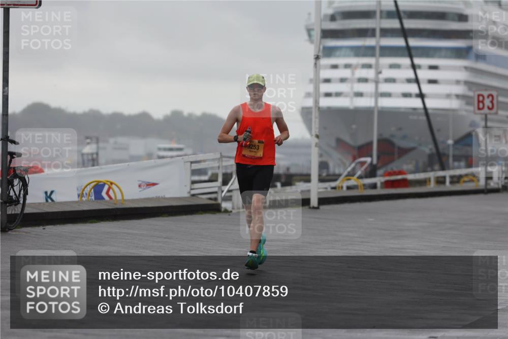 13.09.2026 - Kiel Lauf Andreas Tolksdorf http://msf.ph/oto/10407859 13.09.2026 11:39:59 Kiellinie 9253, 3 meine-sportfotos.de