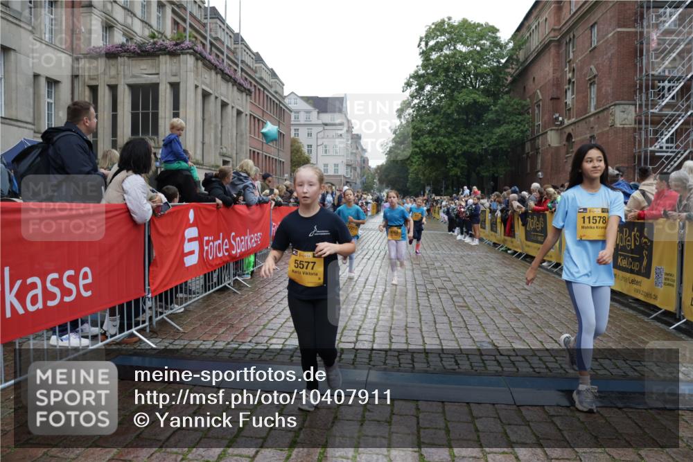 13.09.2026 - Kiel Lauf Yannick Fuchs http://msf.ph/oto/10407911 13.09.2026 09:01:45 Ziel 1353, 1355, 1959, 2321, 2568, 3362, 4415, 6315, 7210, 9285, 9287, 9615, 11772, 12626, 300, 1662, 1794, 2553, 3362, 3578, 4784, 6257, 7613, 7982, 8614, 8691, 11562, 11901, 12296, 12436, 911, 2916, 3592, 5577, 6062, 6562, 7062, 9501, 11119, 11578, 12211, 12321, 12539, 1662, 7982 meine-sportfotos.de