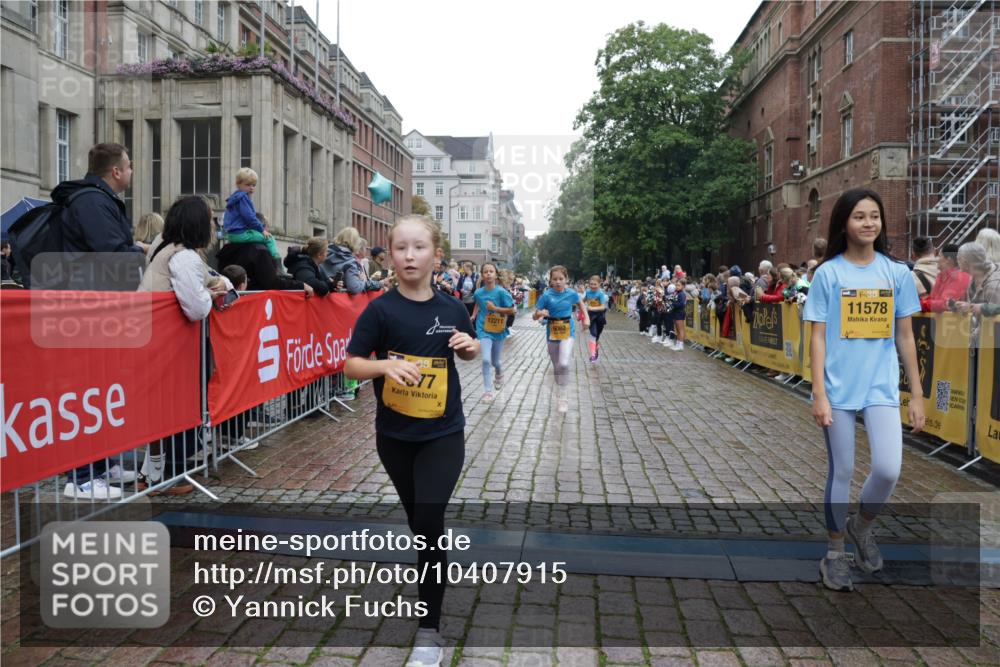 13.09.2026 - Kiel Lauf Yannick Fuchs http://msf.ph/oto/10407915 13.09.2026 09:01:45 Ziel 1353, 1355, 1959, 2321, 2568, 3362, 4415, 6315, 7210, 9285, 9287, 9615, 11772, 12626, 300, 1662, 1794, 2553, 3362, 3578, 4784, 6257, 7613, 7982, 8614, 8691, 11562, 11901, 12296, 12436, 911, 2916, 3592, 5577, 6062, 6562, 7062, 9501, 11119, 11578, 12211, 12321, 12539, 1662, 7982 meine-sportfotos.de