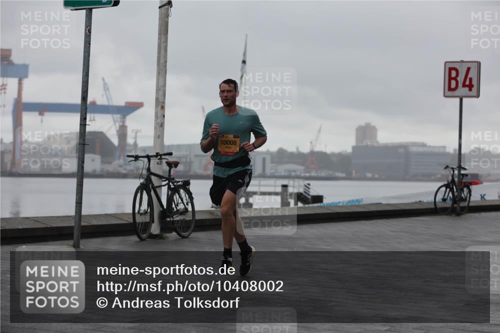 13.09.2026 - Kiel Lauf Andreas Tolksdorf http://msf.ph/oto/10408002 13.09.2026 11:40:29 Kiellinie 1, 392, 10008, 4 meine-sportfotos.de