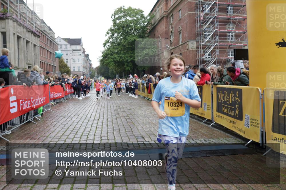 13.09.2026 - Kiel Lauf Yannick Fuchs http://msf.ph/oto/10408003 13.09.2026 09:01:54 Ziel 1353, 1355, 2916, 3592, 7062, 9285, 9501, 9615, 11119, 12321, 12539, 300, 1794, 1959, 2321, 2568, 3362, 3578, 4415, 4784, 6257, 6315, 7210, 7613, 8614, 8691, 9287, 11562, 11772, 11901, 12296, 12436, 12626, 911, 5271, 5577, 6062, 6562, 10324, 10336, 11578, 12211, 12446, 300, 1662, 1794, 2553, 7613, 8614, 8691 meine-sportfotos.de
