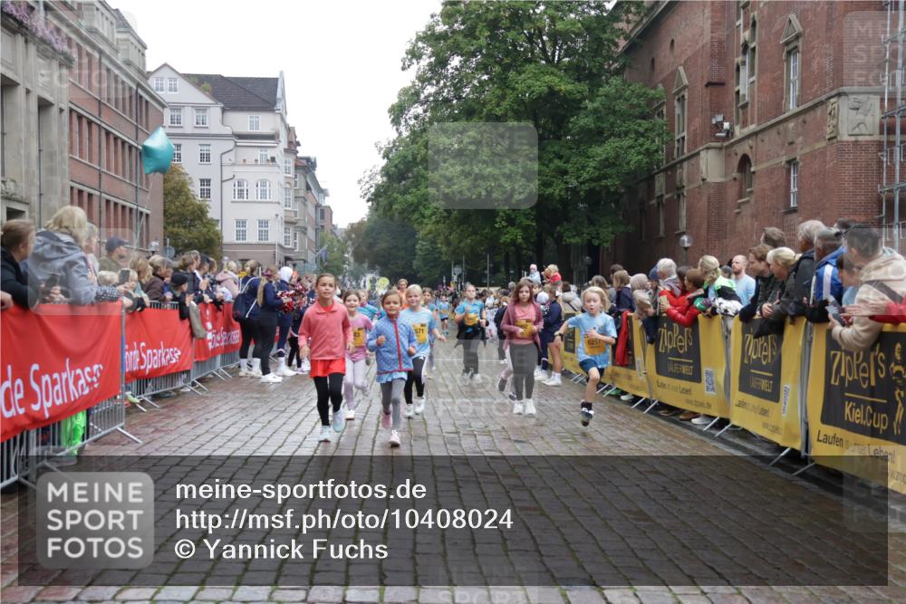 13.09.2026 - Kiel Lauf Yannick Fuchs http://msf.ph/oto/10408024 13.09.2026 09:01:57 Ziel 2916, 3592, 5577, 7062, 9501, 9615, 11119, 11578, 12321, 12539, 1353, 1355, 1959, 2321, 2568, 3362, 3578, 4415, 4784, 6257, 6315, 7210, 9285, 9287, 11562, 11772, 11901, 12296, 12436, 12626, 911, 1992, 3250, 3405, 3406, 5271, 5482, 6062, 6251, 6562, 6672, 8183, 10324, 10336, 11571, 12211, 12446, 300, 1794, 2553, 7613, 8614, 8691, 11562, 11901, 12436 meine-sportfotos.de