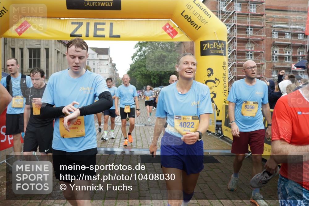 13.09.2026 - Kiel Lauf Yannick Fuchs http://msf.ph/oto/10408030 13.09.2026 10:35:49 Ziel 215, 343, 1376, 2116, 2248, 2494, 4538, 6085, 6645, 7215, 7721, 8002, 8079, 8393, 8415, 8432, 8747, 10701, 10835, 11567, 11903, 100, 400, 1784, 1993, 2390, 2687, 3124, 3790, 5151, 5293, 5698, 5817, 6381, 6849, 7280, 7710, 7971, 8436, 8660, 8973, 9143, 10017, 10483, 11181, 11363, 11568, 11758, 12766, 12774, 867, 1321, 2541, 3634, 3811, 4889, 5947, 6634, 6957, 7619, 8224, 8557, 10860, 10998, 11662, 12286, 2390, 2687, 4022, 9261 meine-sportfotos.de