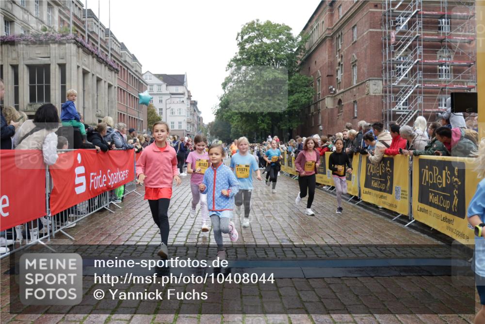 13.09.2026 - Kiel Lauf Yannick Fuchs http://msf.ph/oto/10408044 13.09.2026 09:01:59 Ziel 911, 2916, 3592, 5577, 7062, 9501, 11119, 11578, 12211, 12321, 12539, 1353, 1355, 1959, 2321, 2568, 3362, 3578, 4415, 4784, 6257, 6315, 7210, 9285, 9287, 9615, 11772, 12296, 12626, 1992, 2635, 3250, 3405, 3406, 5271, 5482, 6062, 6251, 6485, 6562, 6672, 8183, 10288, 10324, 10336, 11571, 12446, 300, 1794, 2553, 3578, 4784, 6257, 7613, 8614, 8691, 11562, 11901, 12436 meine-sportfotos.de