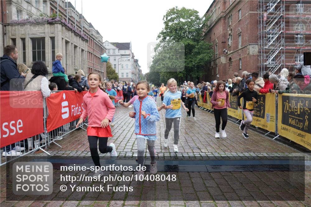 13.09.2026 - Kiel Lauf Yannick Fuchs http://msf.ph/oto/10408048 13.09.2026 09:01:59 Ziel 911, 2916, 3592, 5577, 7062, 9501, 11119, 11578, 12211, 12321, 12539, 1353, 1355, 1959, 2321, 2568, 3362, 3578, 4415, 4784, 6257, 6315, 7210, 9285, 9287, 9615, 11772, 12296, 12626, 1992, 2635, 3250, 3405, 3406, 5271, 5482, 6062, 6251, 6485, 6562, 6672, 8183, 10288, 10324, 10336, 11571, 12446, 300, 1794, 2553, 3578, 4784, 6257, 7613, 8614, 8691, 11562, 11901, 12436 meine-sportfotos.de