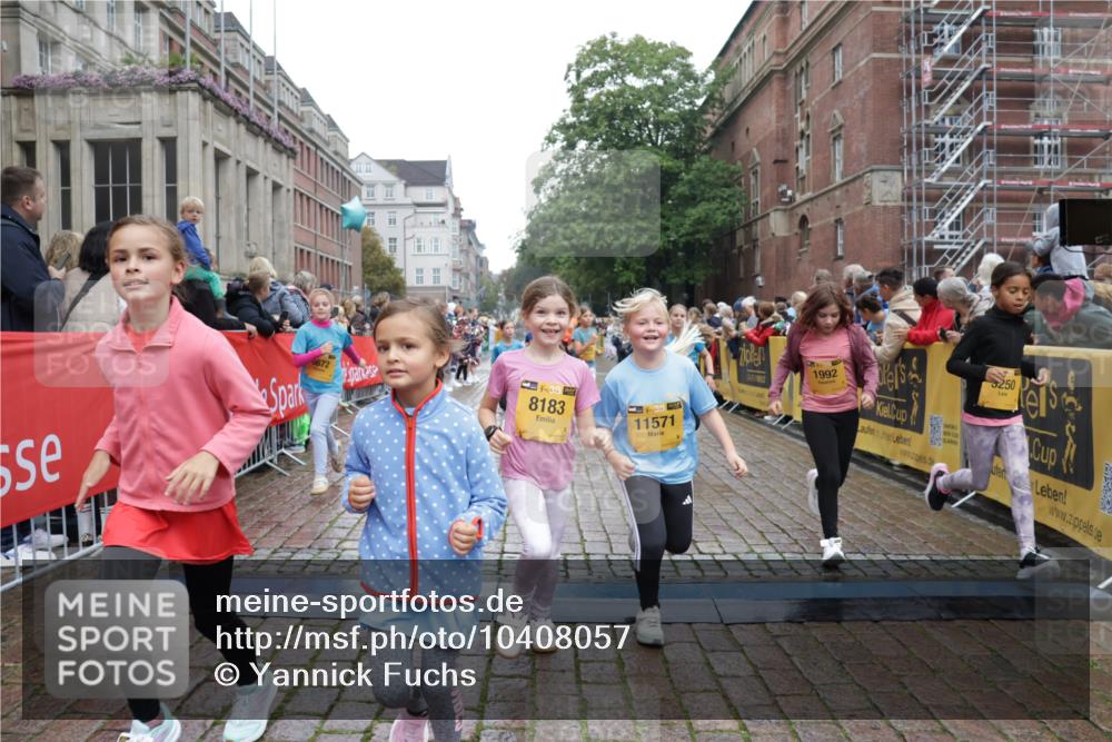 13.09.2026 - Kiel Lauf Yannick Fuchs http://msf.ph/oto/10408057 13.09.2026 09:02:00 Ziel 911, 2916, 3592, 5577, 6062, 6562, 7062, 9501, 11119, 11578, 12211, 12321, 12539, 1353, 1355, 1959, 2321, 2568, 3362, 3578, 4415, 4784, 6257, 6315, 7210, 9285, 9287, 9615, 11772, 12296, 12626, 1992, 2635, 3250, 3405, 3406, 5271, 5482, 6251, 6485, 6672, 8183, 10288, 10324, 10336, 11571, 12446, 300, 1794, 2553, 3578, 4784, 6257, 7613, 8614, 8691, 11562, 11901, 12436 meine-sportfotos.de