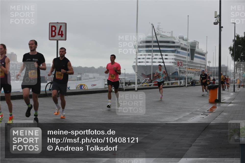 13.09.2026 - Kiel Lauf Andreas Tolksdorf http://msf.ph/oto/10408121 13.09.2026 11:40:43 Kiellinie 4, 55, 12707, 10208, 3, 81 meine-sportfotos.de