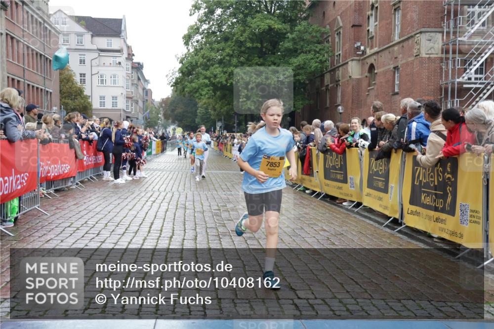 13.09.2026 - Kiel Lauf Yannick Fuchs http://msf.ph/oto/10408162 13.09.2026 09:02:10 Ziel 911, 3405, 5271, 5577, 6062, 6251, 6562, 10324, 10336, 11578, 12211, 12446, 1353, 1355, 1959, 2321, 2568, 2916, 3362, 3592, 4415, 6315, 7062, 7210, 9285, 9287, 9501, 9615, 11119, 11772, 12321, 12539, 12626, 1992, 2635, 3250, 3406, 4337, 5482, 6485, 6672, 6749, 7853, 8183, 8419, 10288, 11571, 3362, 4415, 7210, 11772, 12296, 12626 meine-sportfotos.de