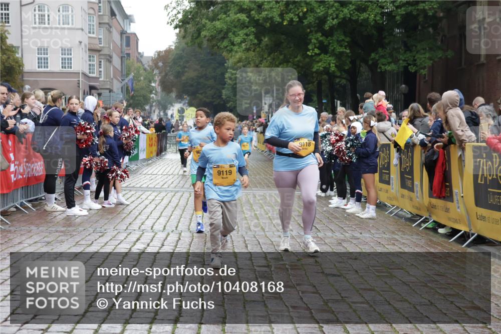 13.09.2026 - Kiel Lauf Yannick Fuchs http://msf.ph/oto/10408168 13.09.2026 09:02:13 Ziel 911, 1992, 3250, 3405, 3406, 5271, 5482, 6062, 6251, 6485, 6562, 6672, 8183, 10288, 10324, 10336, 11571, 12211, 12446, 1353, 1355, 1959, 2321, 2568, 2916, 3592, 5577, 6315, 7062, 9285, 9287, 9501, 9615, 11119, 11578, 11772, 12211, 12321, 12539, 963, 2635, 4337, 6749, 7853, 8419, 9119, 2321, 3362, 4415, 6315, 7210, 9287, 11772, 12296, 12626 meine-sportfotos.de