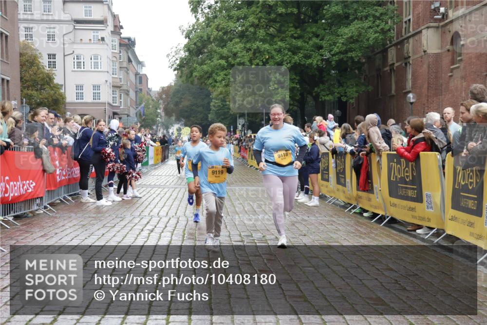 13.09.2026 - Kiel Lauf Yannick Fuchs http://msf.ph/oto/10408180 13.09.2026 09:02:13 Ziel 911, 1992, 3250, 3405, 3406, 5271, 5482, 6062, 6251, 6485, 6562, 6672, 8183, 10288, 10324, 10336, 11571, 12211, 12446, 1353, 1355, 1959, 2321, 2568, 2916, 3592, 5577, 6315, 7062, 9285, 9287, 9501, 9615, 11119, 11578, 11772, 12211, 12321, 12539, 963, 2635, 4337, 6749, 7853, 8419, 9119, 2321, 3362, 4415, 6315, 7210, 9287, 11772, 12296, 12626 meine-sportfotos.de