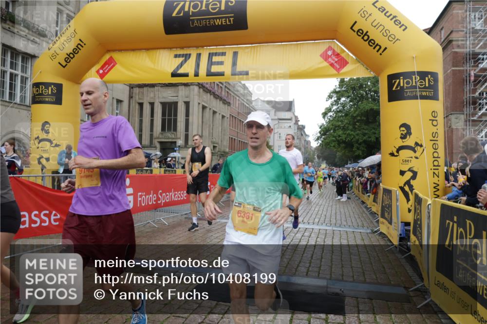 13.09.2026 - Kiel Lauf Yannick Fuchs http://msf.ph/oto/10408199 13.09.2026 10:36:02 Ziel 343, 867, 1321, 2494, 2541, 3634, 3811, 4889, 5947, 6634, 6957, 7619, 8393, 8557, 10998, 11662, 12286, 100, 215, 1376, 1993, 2116, 2248, 2494, 3124, 3790, 4538, 5151, 5698, 5817, 6085, 6645, 6849, 7215, 7280, 7721, 8002, 8079, 8415, 8432, 8436, 8660, 8747, 8973, 10017, 10483, 10701, 10835, 11181, 11363, 11567, 11903, 12766, 12774, 1003, 1477, 1653, 2286, 4078, 4172, 4971, 7158, 7920, 8224, 8554, 8579, 8743, 9201, 10045, 10075, 10852, 10860, 11145, 12022, 5293 meine-sportfotos.de