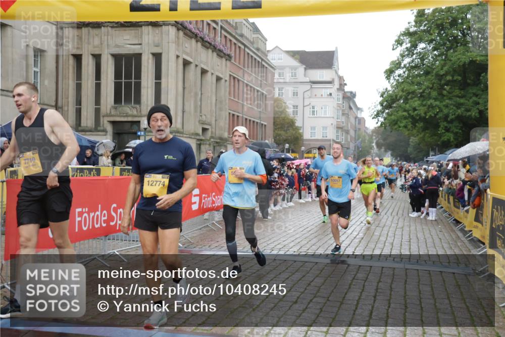 13.09.2026 - Kiel Lauf Yannick Fuchs http://msf.ph/oto/10408245 13.09.2026 10:36:04 Ziel 867, 1321, 2541, 3634, 3811, 4889, 5947, 6634, 6957, 7619, 8224, 8393, 8557, 10860, 10998, 11662, 12286, 100, 215, 343, 1376, 1993, 2116, 2248, 2494, 3124, 3790, 4538, 5151, 5698, 5817, 6085, 6645, 7215, 7280, 7721, 8002, 8079, 8393, 8415, 8432, 8660, 8747, 8973, 10017, 10483, 10701, 10835, 11181, 11363, 11567, 11903, 12766, 1003, 1477, 1653, 2286, 4078, 4172, 4971, 5466, 6763, 7158, 7920, 8554, 8579, 8743, 9201, 10045, 10075, 10852, 11145, 12022, 5293 meine-sportfotos.de