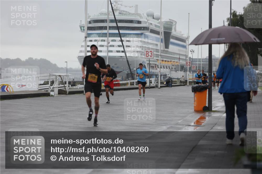 13.09.2026 - Kiel Lauf Andreas Tolksdorf http://msf.ph/oto/10408260 13.09.2026 11:41:03 Kiellinie 3970, 3, 2, 1 meine-sportfotos.de