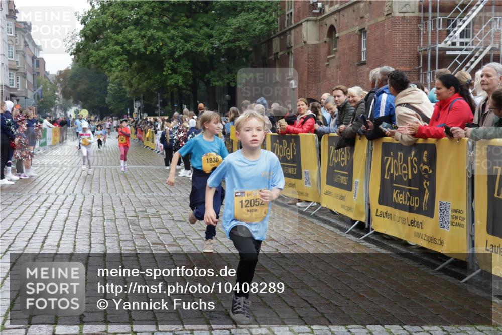 13.09.2026 - Kiel Lauf Yannick Fuchs http://msf.ph/oto/10408289 13.09.2026 09:02:34 Ziel 963, 4337, 5618, 6853, 7853, 9119, 9212, 12270, 911, 1992, 2635, 3250, 3405, 3406, 5271, 5482, 5577, 6062, 6251, 6485, 6562, 6672, 6749, 8183, 8419, 10288, 10324, 10336, 11571, 11578, 12211, 12321, 12446, 1830, 1870, 5983, 12052, 2916, 3592, 5577, 7062, 9501, 11119, 11578, 12321, 12539 meine-sportfotos.de
