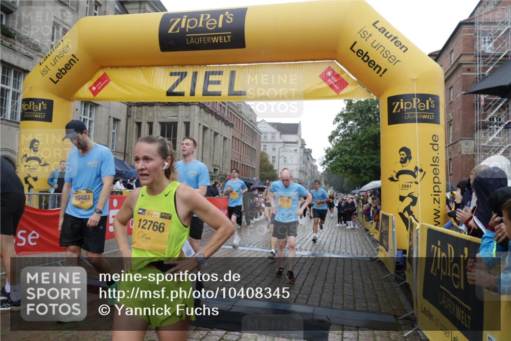 13.09.2026 - Kiel Lauf Yannick Fuchs http://msf.ph/oto/10408345 13.09.2026 10:36:10 Ziel 867, 1003, 1321, 2541, 3634, 4889, 4971, 5947, 6634, 6957, 7920, 8224, 8579, 8743, 10045, 10860, 11662, 12022, 12286, 100, 215, 343, 1376, 1993, 2116, 2248, 2494, 3124, 3790, 3811, 4538, 5151, 5698, 6085, 6634, 6645, 6957, 7215, 7619, 7721, 8002, 8079, 8393, 8415, 8432, 8557, 8660, 8747, 10701, 10835, 10998, 11567, 11903, 1278, 1477, 1653, 2286, 2380, 2425, 4029, 4078, 4172, 5466, 6763, 7158, 7252, 8242, 8554, 8923, 9201, 10075, 10852, 11145, 100, 1993, 3124, 3790 meine-sportfotos.de