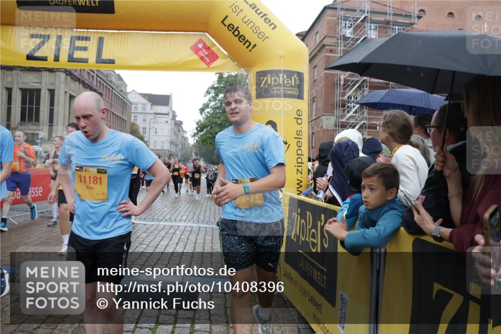 13.09.2026 - Kiel Lauf Yannick Fuchs http://msf.ph/oto/10408396 13.09.2026 10:36:13 Ziel 867, 1003, 1653, 2541, 4971, 5947, 7920, 8224, 8554, 8579, 8743, 9201, 10045, 10075, 10860, 11662, 12022, 215, 343, 1321, 1376, 2116, 2248, 2494, 3124, 3634, 3811, 4538, 4889, 6085, 6634, 6645, 6957, 7215, 7619, 7721, 8002, 8079, 8393, 8415, 8432, 8557, 8747, 10701, 10835, 10998, 11567, 11903, 12286, 1278, 1477, 1584, 2095, 2286, 2380, 2425, 4029, 4078, 4172, 5045, 5466, 6763, 7158, 7252, 8242, 8923, 10852, 11113, 11145, 100, 1376, 1993, 3124, 3790 meine-sportfotos.de