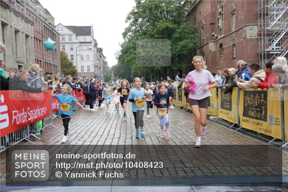 13.09.2026 - Kiel Lauf Yannick Fuchs http://msf.ph/oto/10408423 13.09.2026 09:03:03 Ziel 1175, 2178, 2739, 963, 1830, 1870, 5618, 5983, 6853, 9119, 9212, 12052, 12270, 2372, 2528, 5854, 6644, 7020, 7564, 8013, 8616, 8789, 8924, 11932, 4337, 6749, 7853, 8419, 9119 meine-sportfotos.de