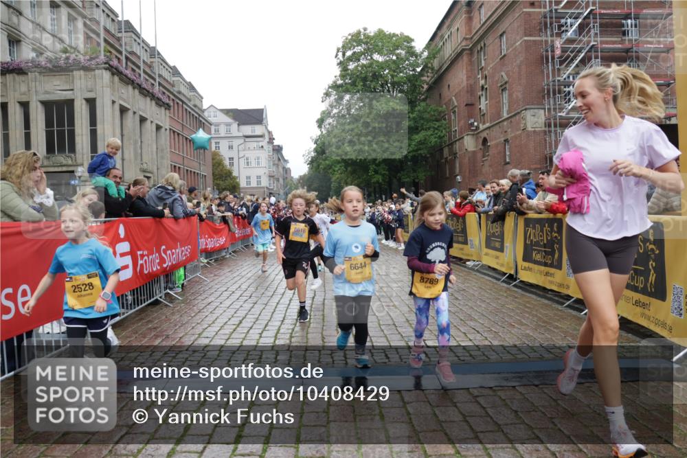 13.09.2026 - Kiel Lauf Yannick Fuchs http://msf.ph/oto/10408429 13.09.2026 09:03:05 Ziel 1175, 2178, 2739, 963, 1830, 1870, 5618, 5983, 6853, 9119, 9212, 12052, 12270, 2372, 2528, 5854, 6644, 7020, 7564, 8013, 8613, 8616, 8789, 8924, 11932, 963, 4337, 7853, 9119 meine-sportfotos.de