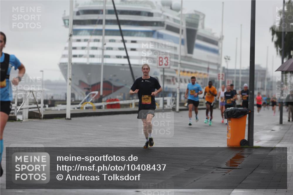 13.09.2026 - Kiel Lauf Andreas Tolksdorf http://msf.ph/oto/10408437 13.09.2026 11:41:15 Kiellinie 9795, 3 meine-sportfotos.de