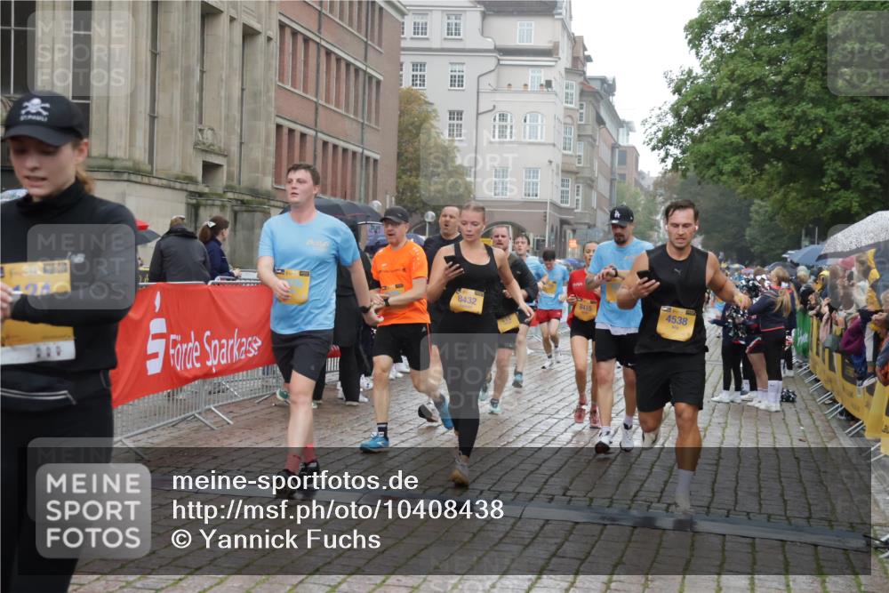 13.09.2026 - Kiel Lauf Yannick Fuchs http://msf.ph/oto/10408438 13.09.2026 10:36:15 Ziel 1003, 1653, 2541, 4078, 4172, 4971, 7158, 7920, 8224, 8554, 8579, 8743, 9201, 10045, 10075, 10860, 11145, 11662, 12022, 215, 343, 867, 1321, 1376, 2116, 2248, 2494, 3634, 3811, 4538, 4889, 5947, 6085, 6634, 6645, 6957, 7215, 7619, 7721, 8002, 8079, 8393, 8415, 8432, 8557, 8747, 10701, 10835, 10998, 11567, 11903, 12286, 1278, 1477, 1534, 1584, 2095, 2286, 2380, 2425, 4029, 5045, 5466, 5574, 6763, 7252, 8242, 8923, 10852, 11113, 100, 215, 1376, 1993, 2248, 3124, 3790, 6645 meine-sportfotos.de