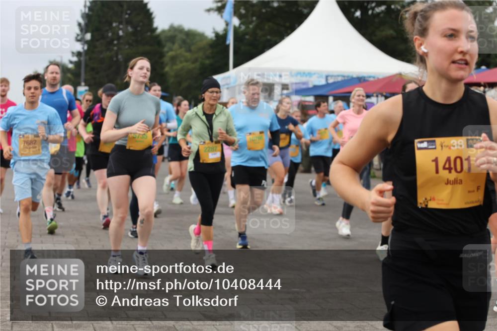 13.09.2026 - Kiel Lauf Andreas Tolksdorf http://msf.ph/oto/10408444 13.09.2026 10:00:22 Kiellinie 7682, 2287, 4, 38, 1401 meine-sportfotos.de