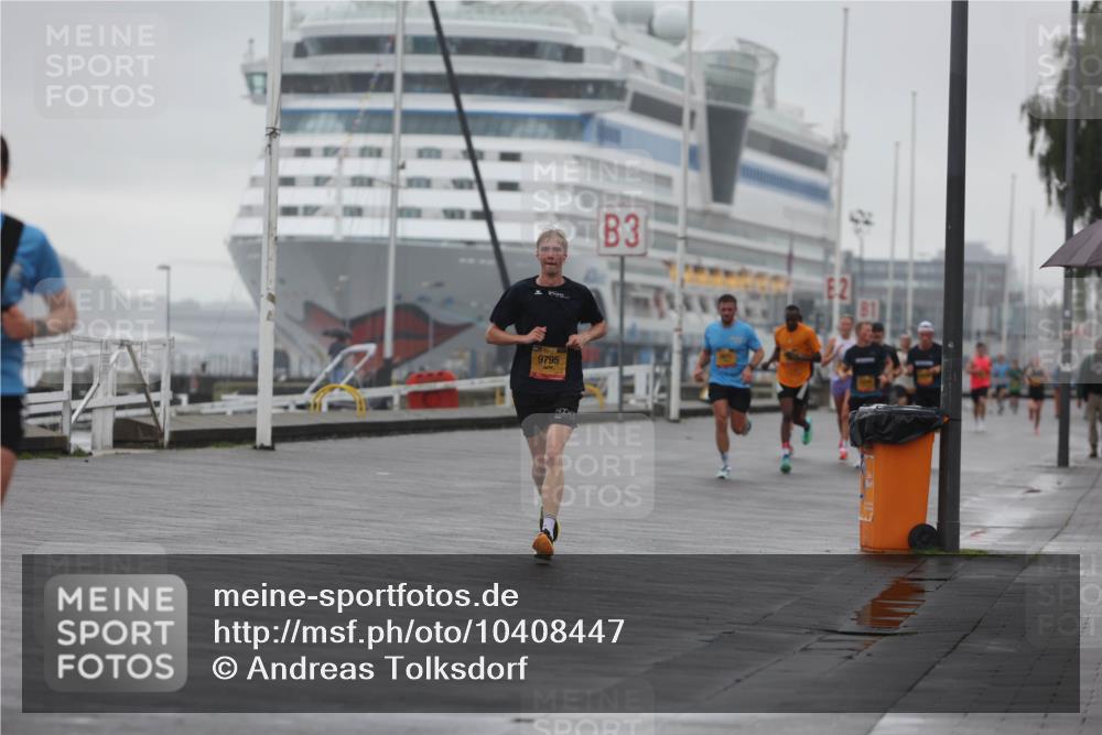 13.09.2026 - Kiel Lauf Andreas Tolksdorf http://msf.ph/oto/10408447 13.09.2026 11:41:15 Kiellinie 9795, 3 meine-sportfotos.de