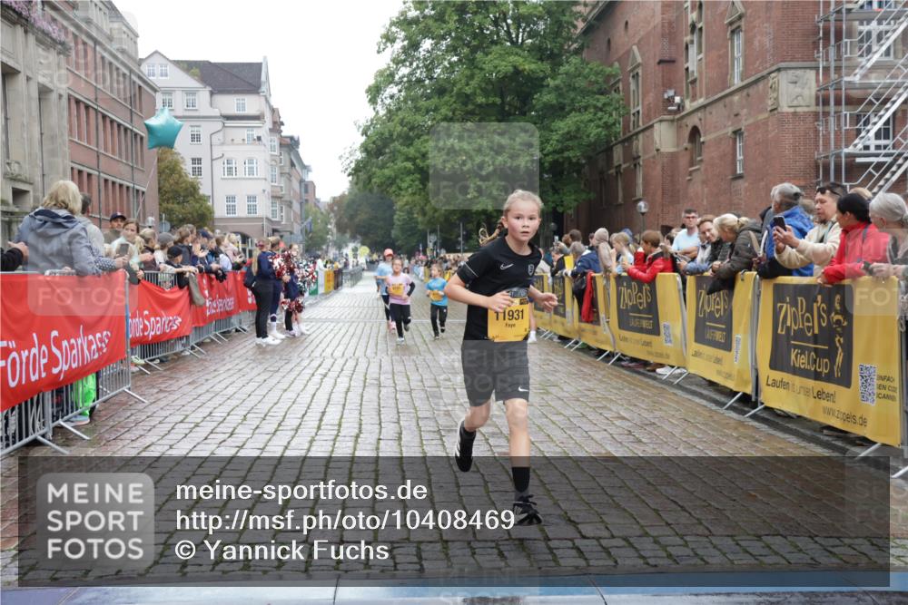 13.09.2026 - Kiel Lauf Yannick Fuchs http://msf.ph/oto/10408469 13.09.2026 09:03:11 Ziel 2178, 2372, 8013, 11932, 1175, 1830, 1870, 2739, 5983, 6853, 12052, 12270, 2528, 5854, 6644, 7020, 7564, 8613, 8616, 8789, 8924, 11931, 963, 5618, 6853, 9119, 9212, 12270 meine-sportfotos.de